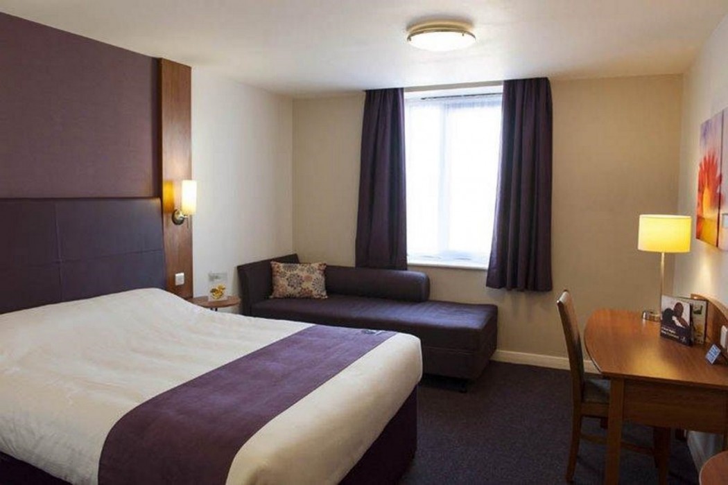 premier inn dorchester