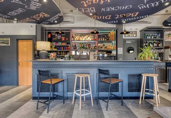 bandb hotel bordeaux merignac cadera aeroport