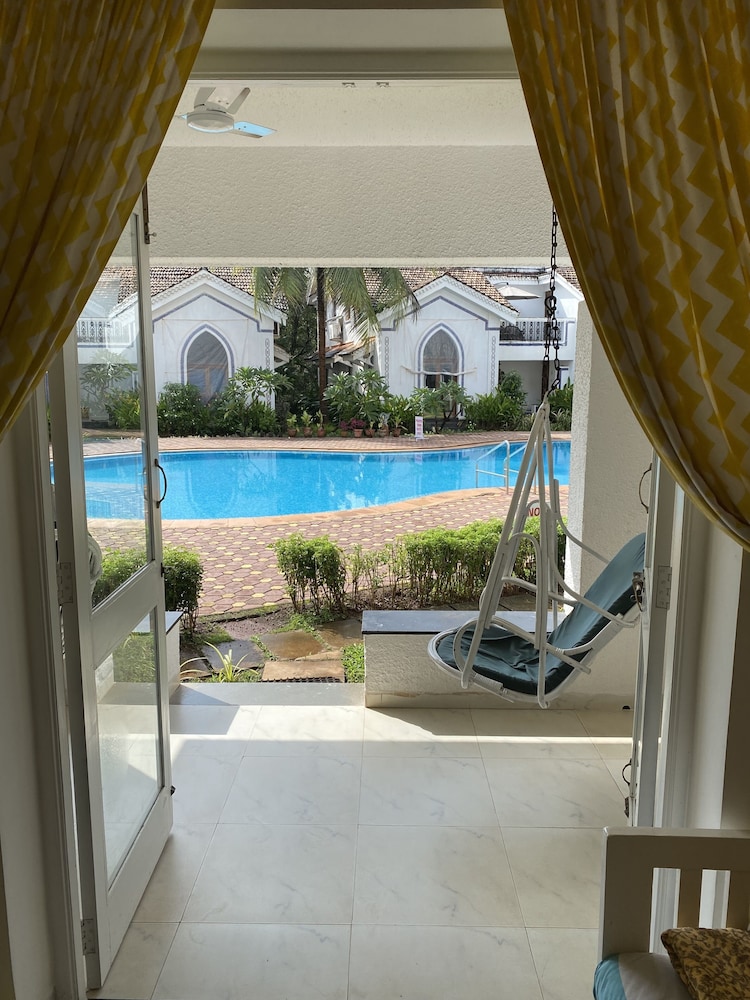 riviera hermitage