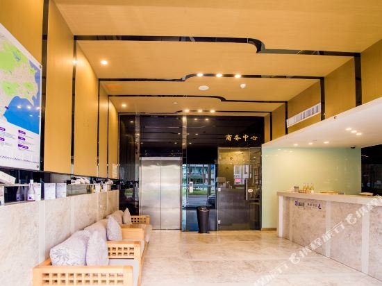 lavande hotel zhuhai gongbei port of entry