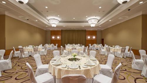 intercontinental budapest by ihg