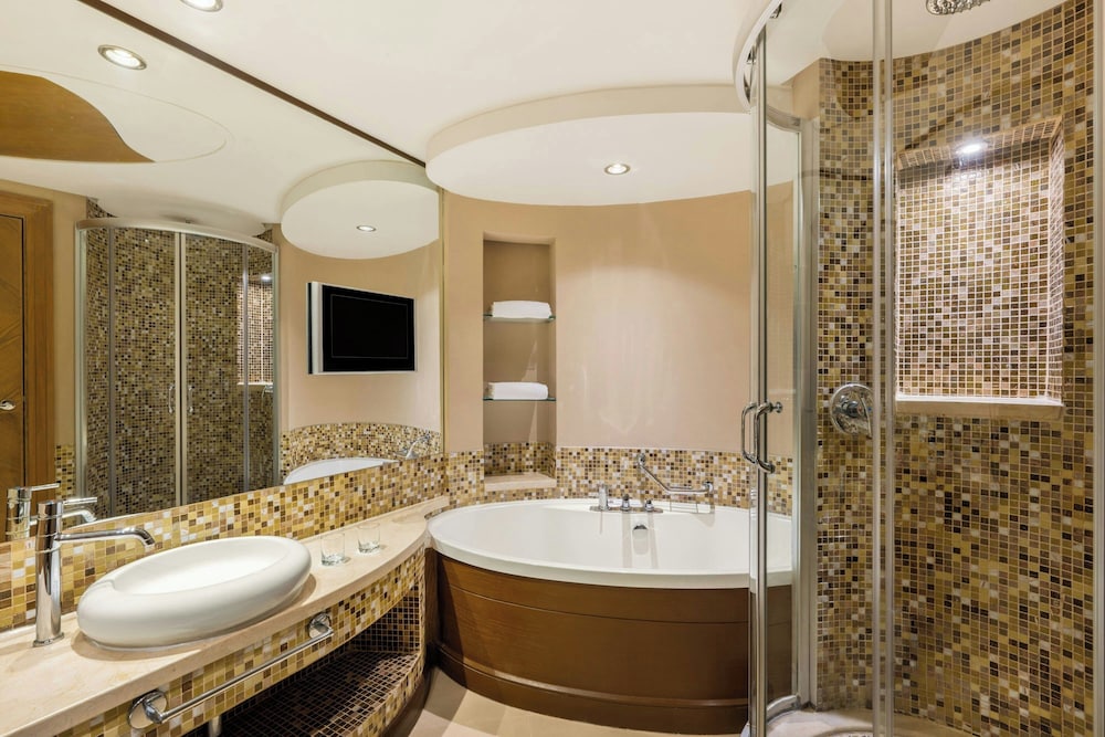 gulf executive residence within gulf hotel premises