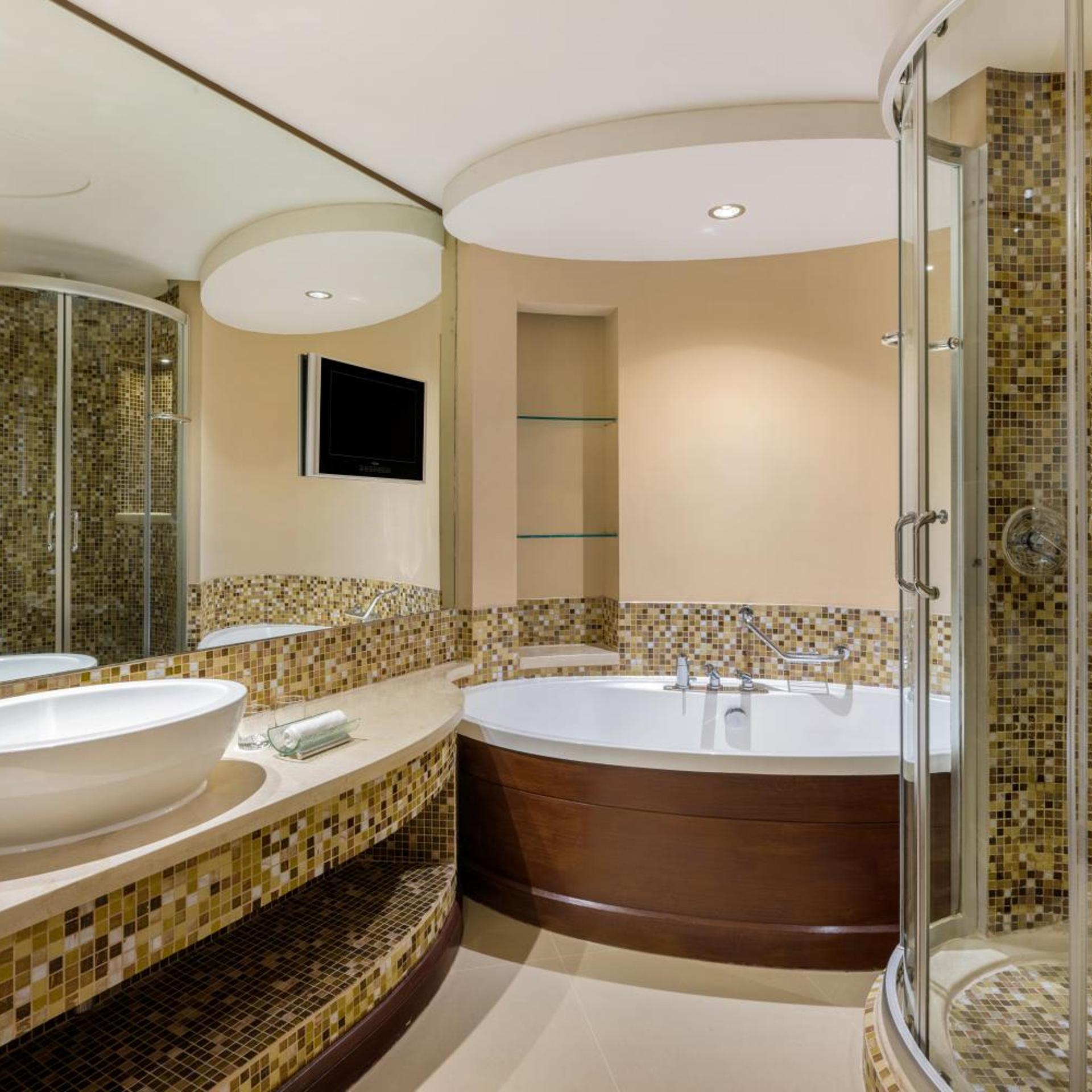 gulf executive residence within gulf hotel premises