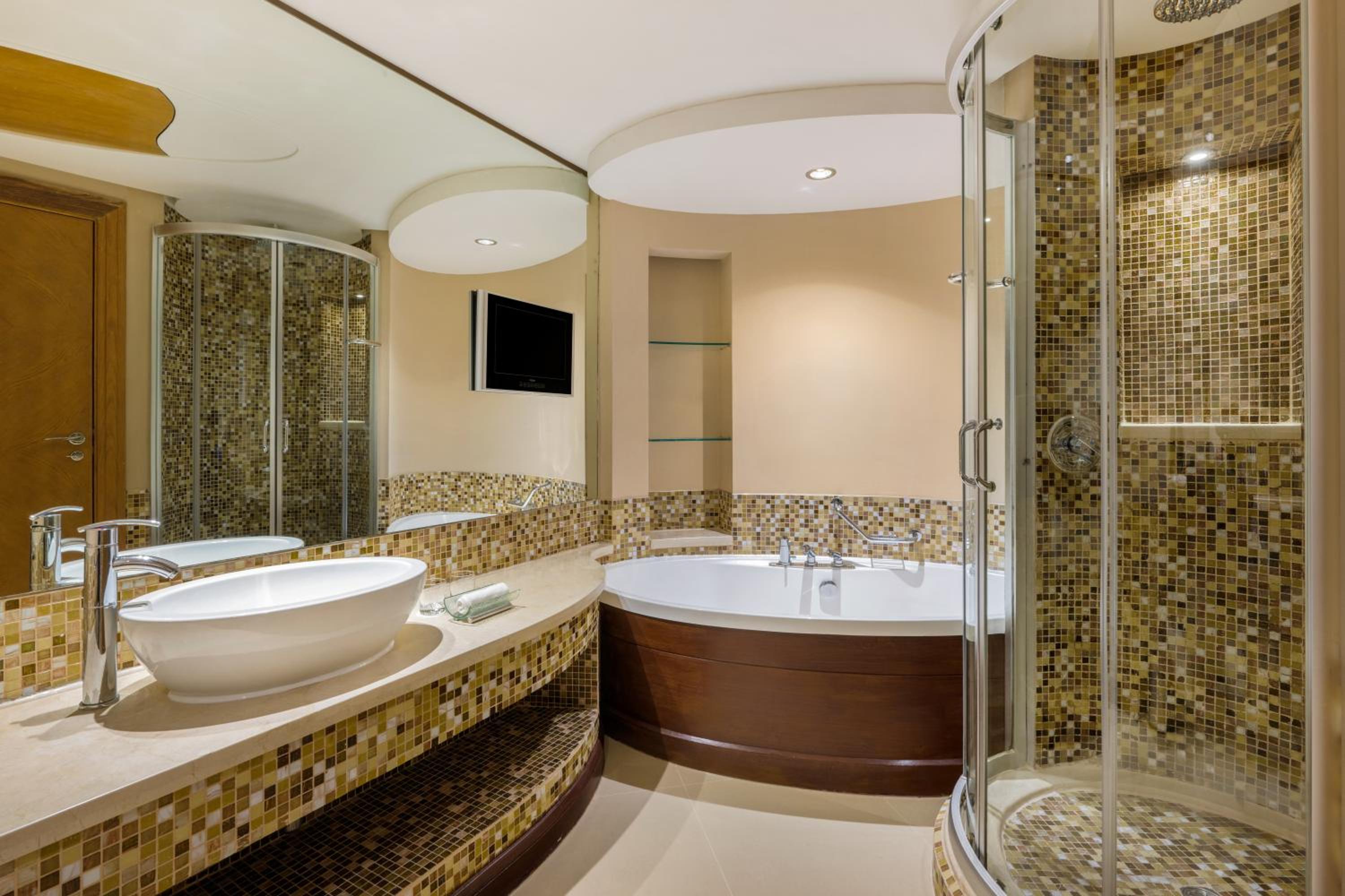 gulf executive residence within gulf hotel premises