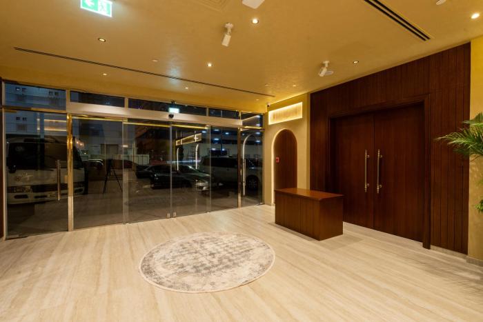 the luxe retreat hotel apartments