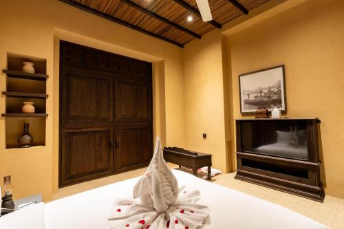 the luxe retreat hotel apartments