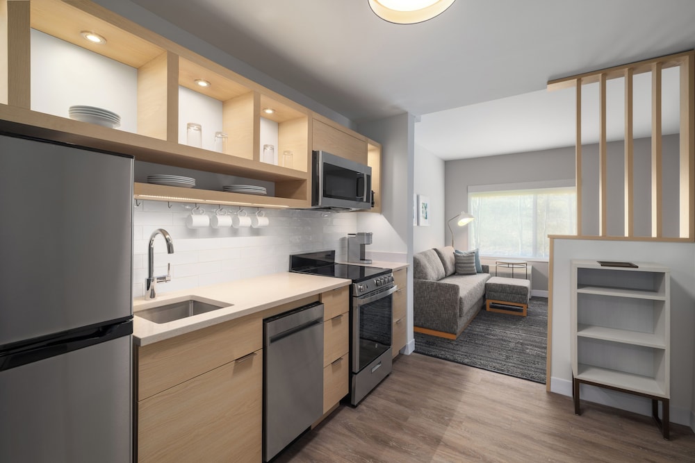 towneplace suites by marriott hickory