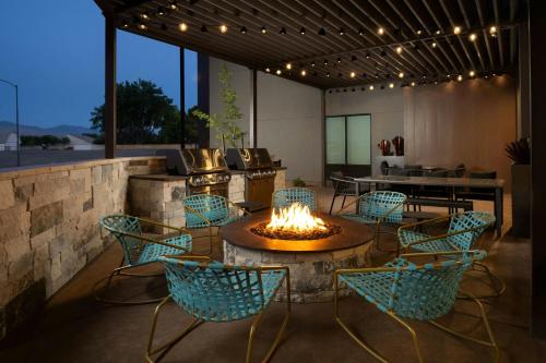 towneplace suites by marriott thatcher