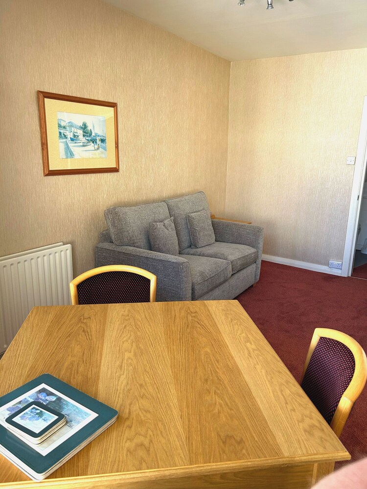 Welbeck Hotel And Apartments,Isle Of Man>>Douglas,3 star