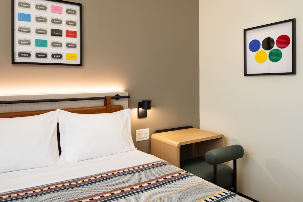moxy atlanta downtown
