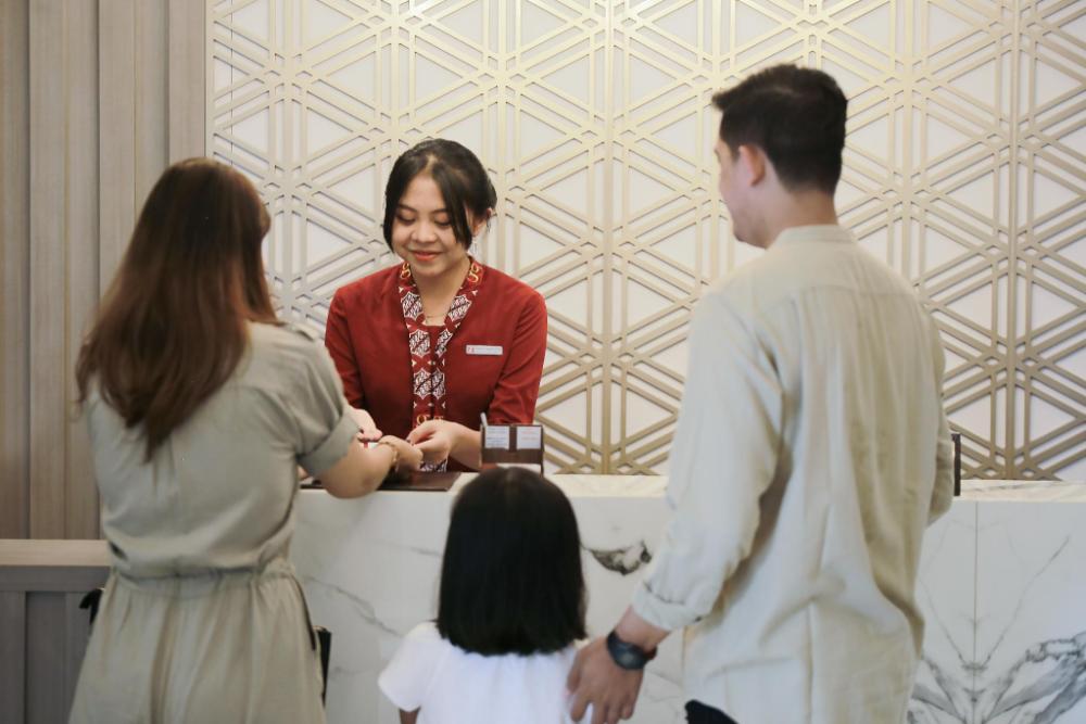 gunawangsa manyar hotel surabaya