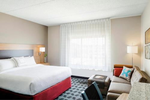 Towneplace Suites By Marriott Toledo Perrysburg,,2 star