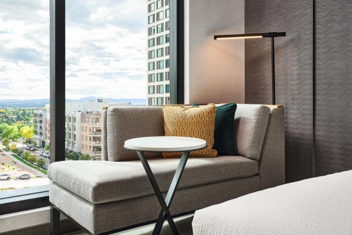 apiary hotel belleview station