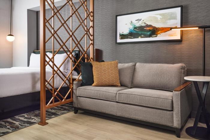apiary hotel belleview station