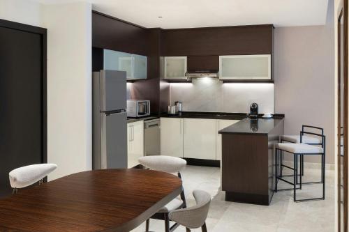 vintage grand hotel apartments dubai