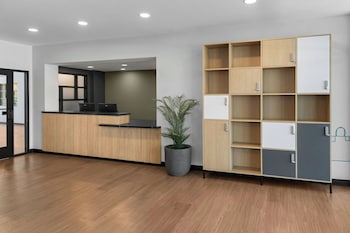 Studiores By Marriott Greensboro Airport,,2 star