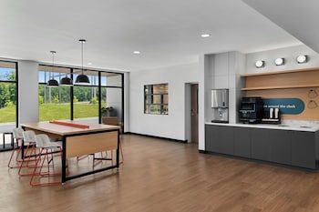 studiores by marriott greensboro airport