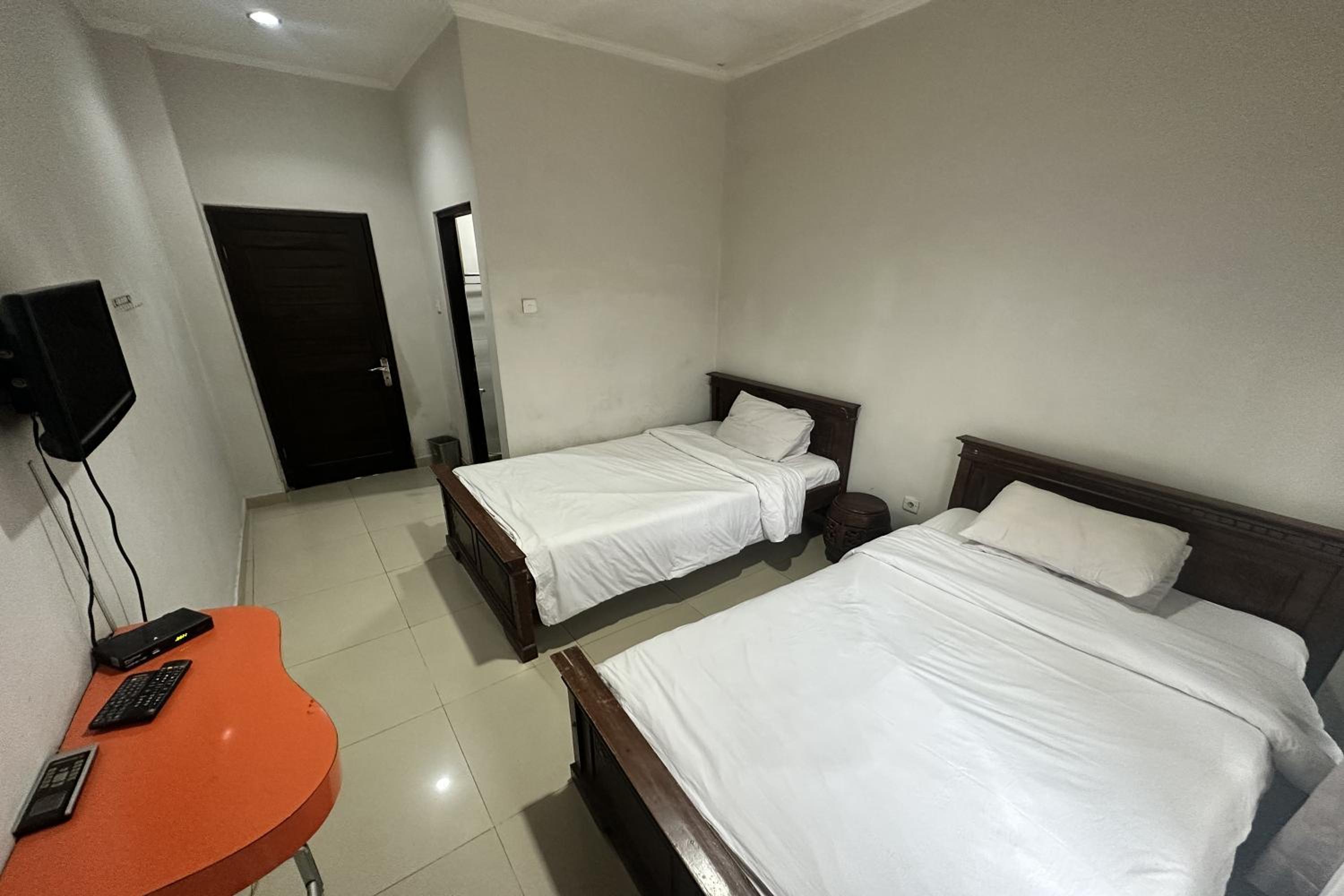 hotel warta dua