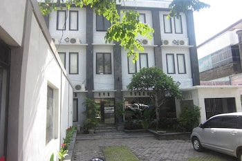 hotel warta dua