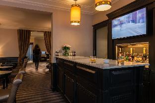 saint cyr etoile hotel