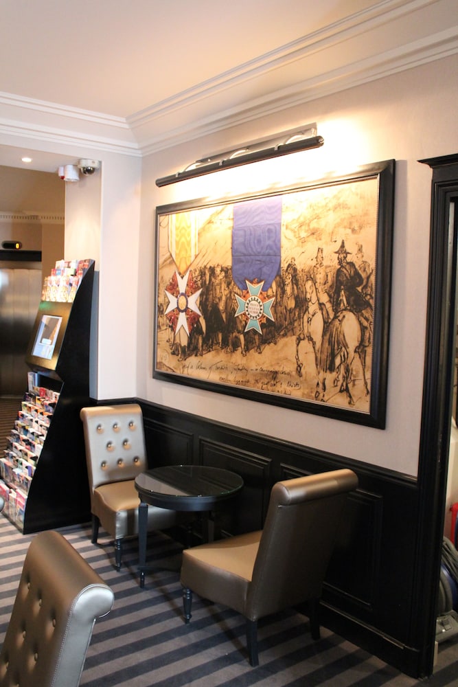 saint cyr etoile hotel