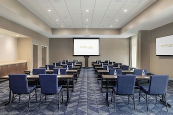 courtyard by marriott southern pines aberdeen