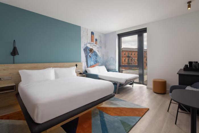 aloft belfast titanic quarter