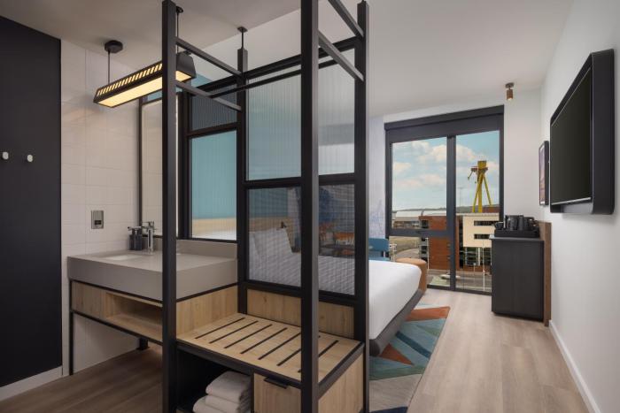 aloft belfast titanic quarter