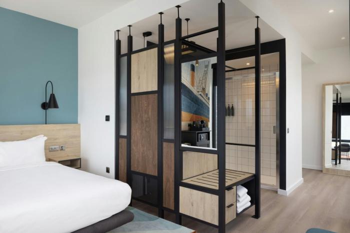 aloft belfast titanic quarter