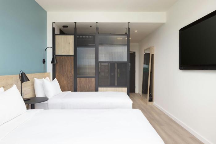 aloft belfast titanic quarter
