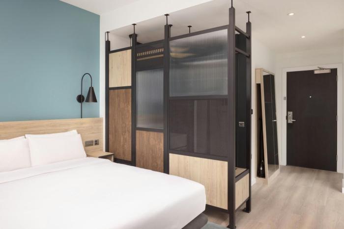 aloft belfast titanic quarter