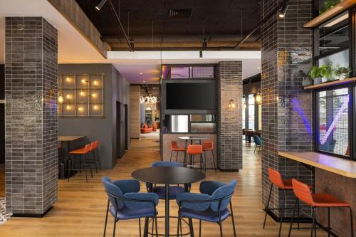 aloft belfast titanic quarter