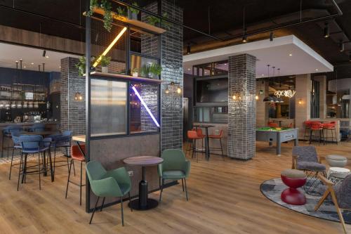 aloft belfast titanic quarter