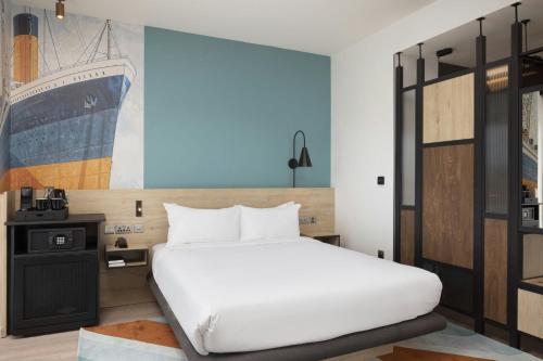 aloft belfast titanic quarter