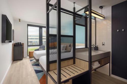 aloft belfast titanic quarter