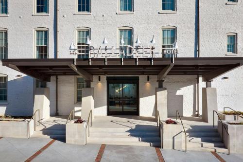 the balladeer hotel mount airy a tribute portfolio hotel