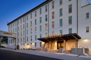the balladeer hotel mount airy a tribute portfolio hotel