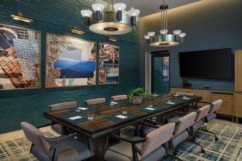 the balladeer hotel mount airy a tribute portfolio hotel