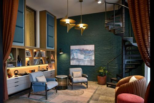 the balladeer hotel mount airy a tribute portfolio hotel