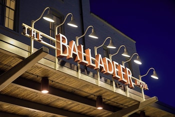 the balladeer hotel mount airy a tribute portfolio hotel