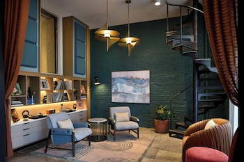 the balladeer hotel mount airy a tribute portfolio hotel
