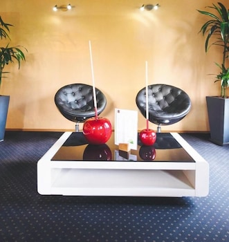 Hotel Pavillon Des Gatines,Paris>>Buc,3 star