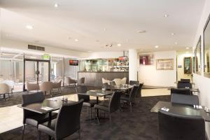 riverside hotel southbank