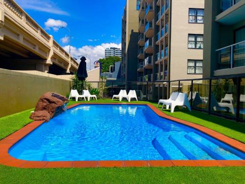 riverside hotel southbank