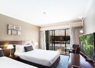 riverside hotel southbank