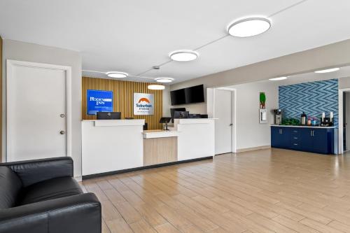 suburban studios orange park jacksonville near naval air station
