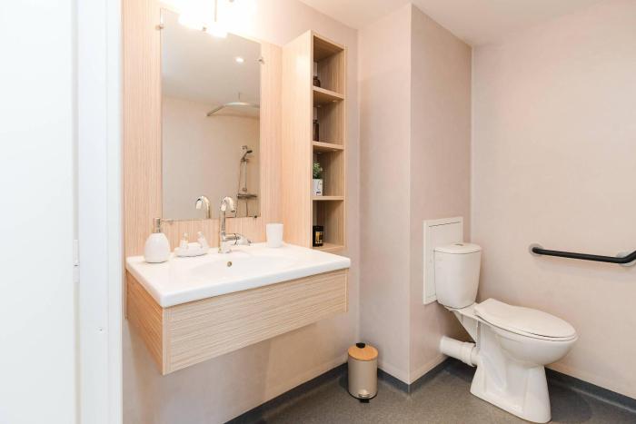 quality aparthotel st berthevin laval