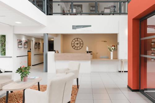 quality aparthotel st berthevin laval