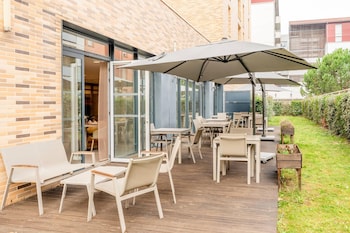 quality aparthotel toulouse ponts jumeaux