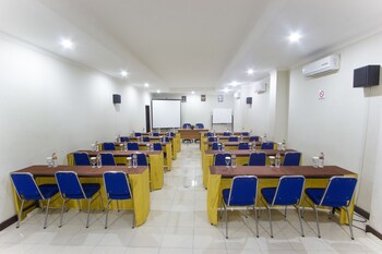Tasik Jogja Hotel,Mantrijeron>>Magelang,1 star